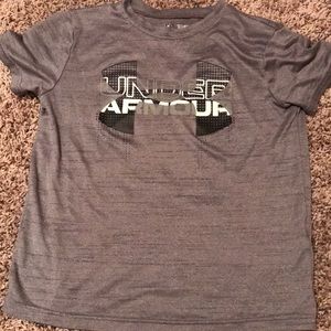 Boys Under Armor T shirt Youth Medium